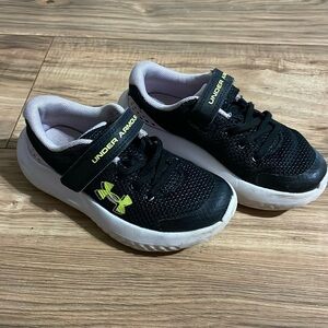 Girls Under Armour Sneakers